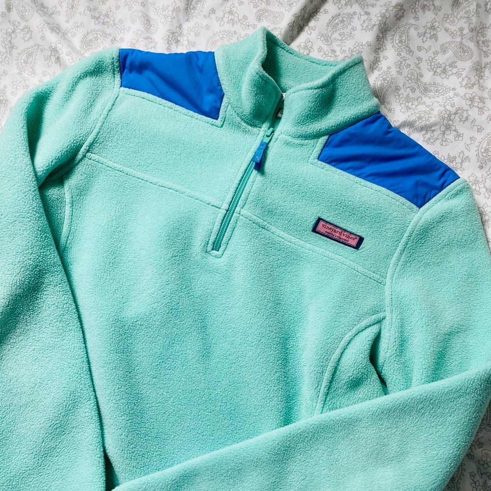 Vineyard Vines fleece pullover